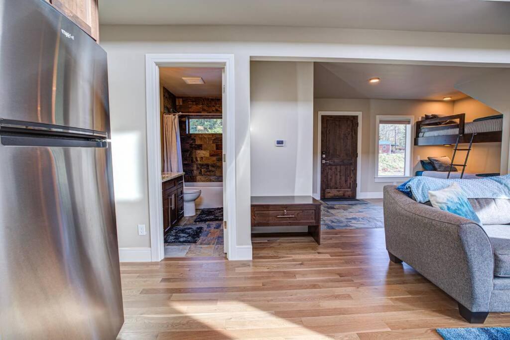 Newly Built Modern Chalet Duplex - 2 Mount Hood Village Exterior foto